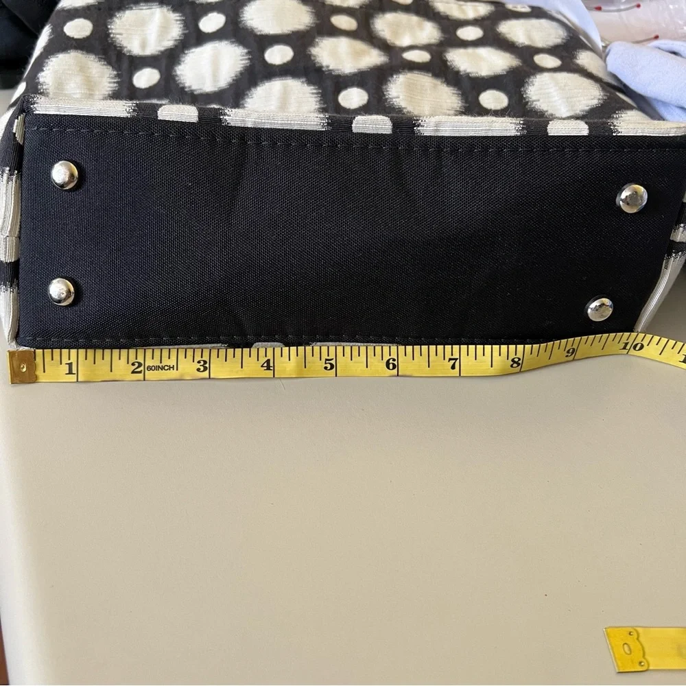 Berkshire Bags Purse Black White Gray Pink Flower Zipper Closure‎ Unique